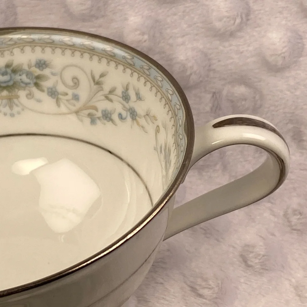 Noritake beautiful mint